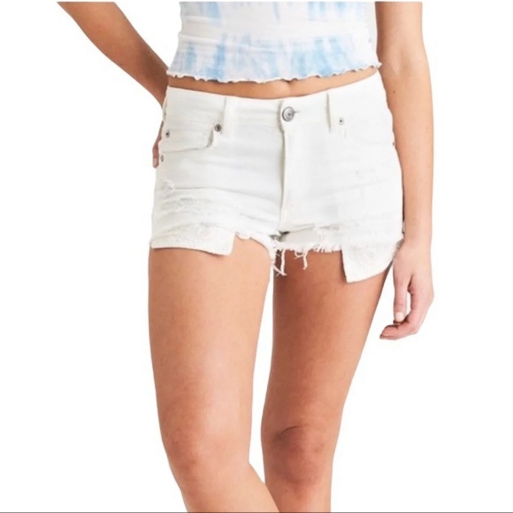 American Eagle White Distressed Super Stretch Shortie Jean Shorts